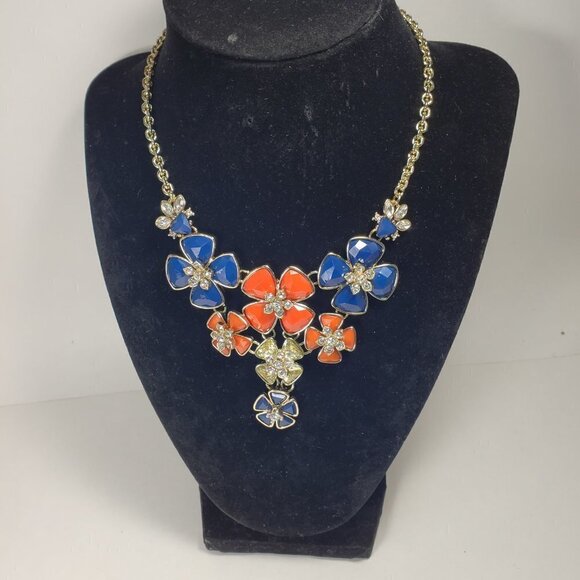 Polished Gold Colorful Flower Sparkle Crystal Necklace Statement Floral Jewelry - Picture 9 of 9